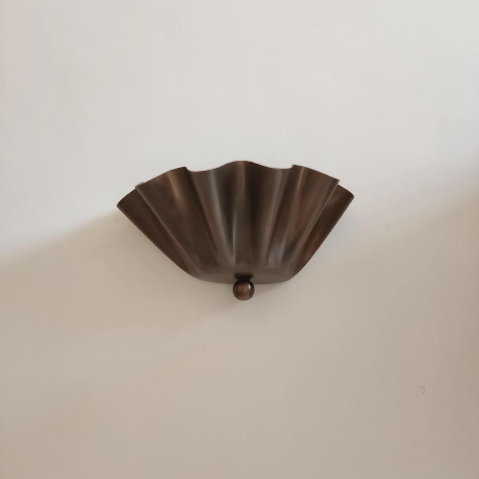 Half Flower Brass Wall Sconce – Handmade Floral-Inspired Wall Light for Bedroom, Hallway, or Patio